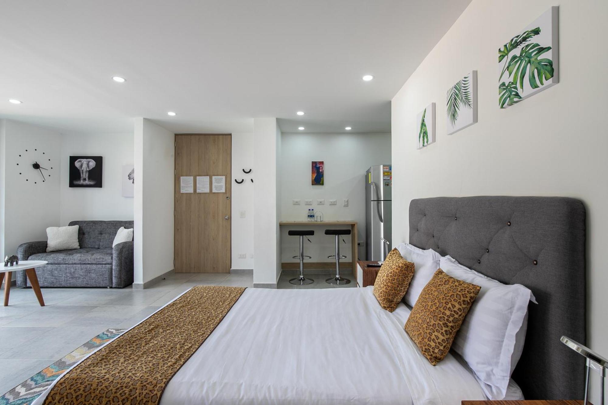 Apartamentos Borbon Suites Medellín Extérieur photo