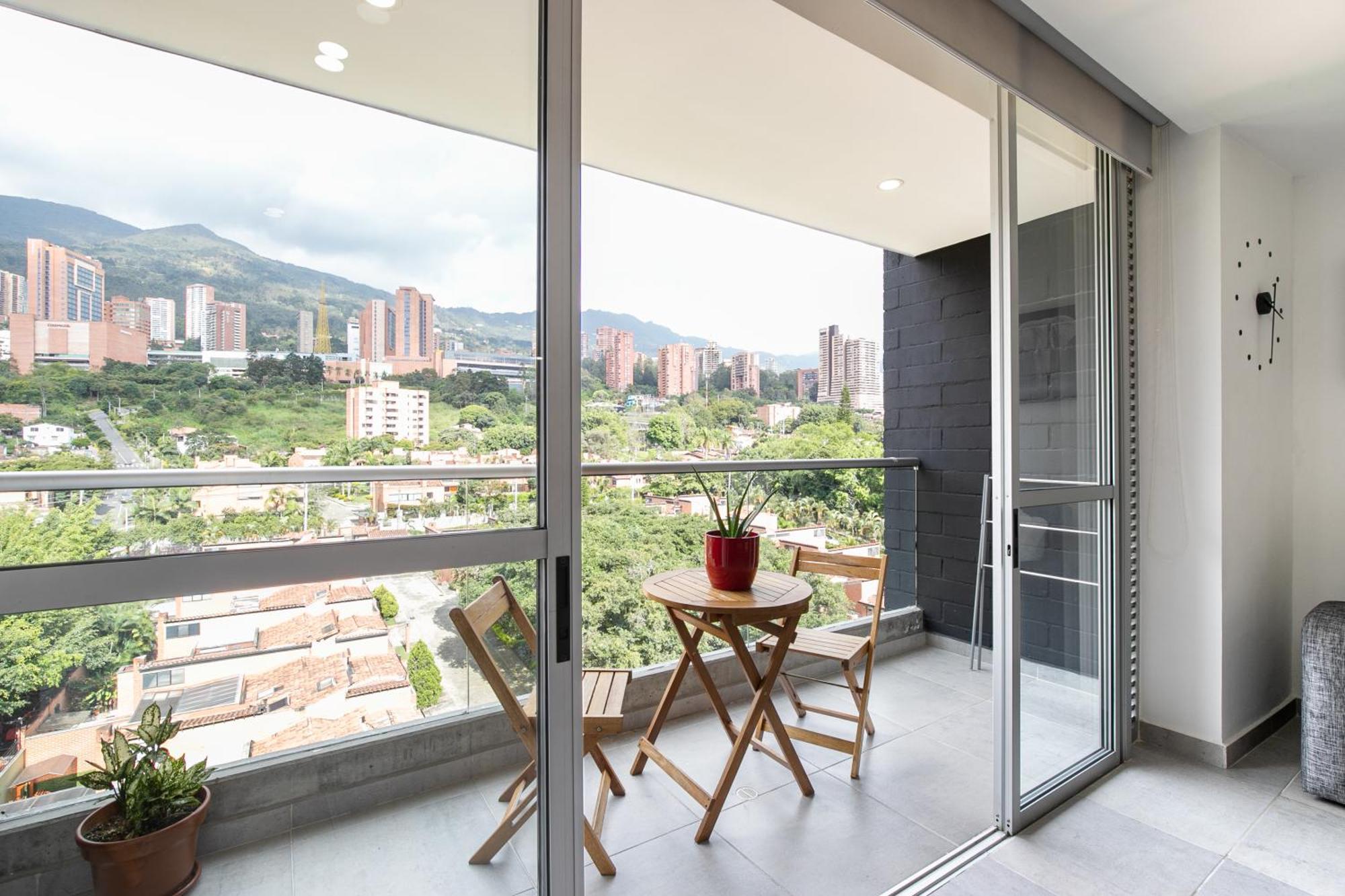 Apartamentos Borbon Suites Medellín Extérieur photo