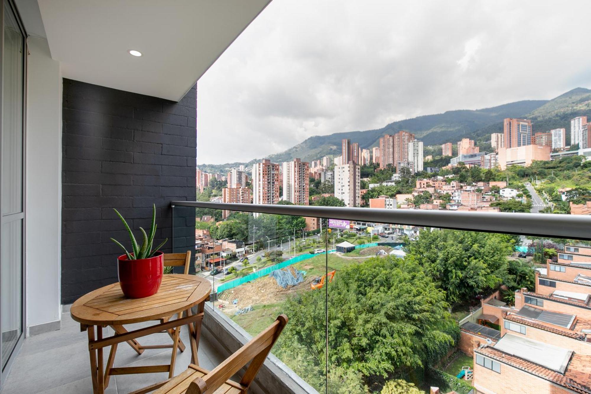 Apartamentos Borbon Suites Medellín Extérieur photo