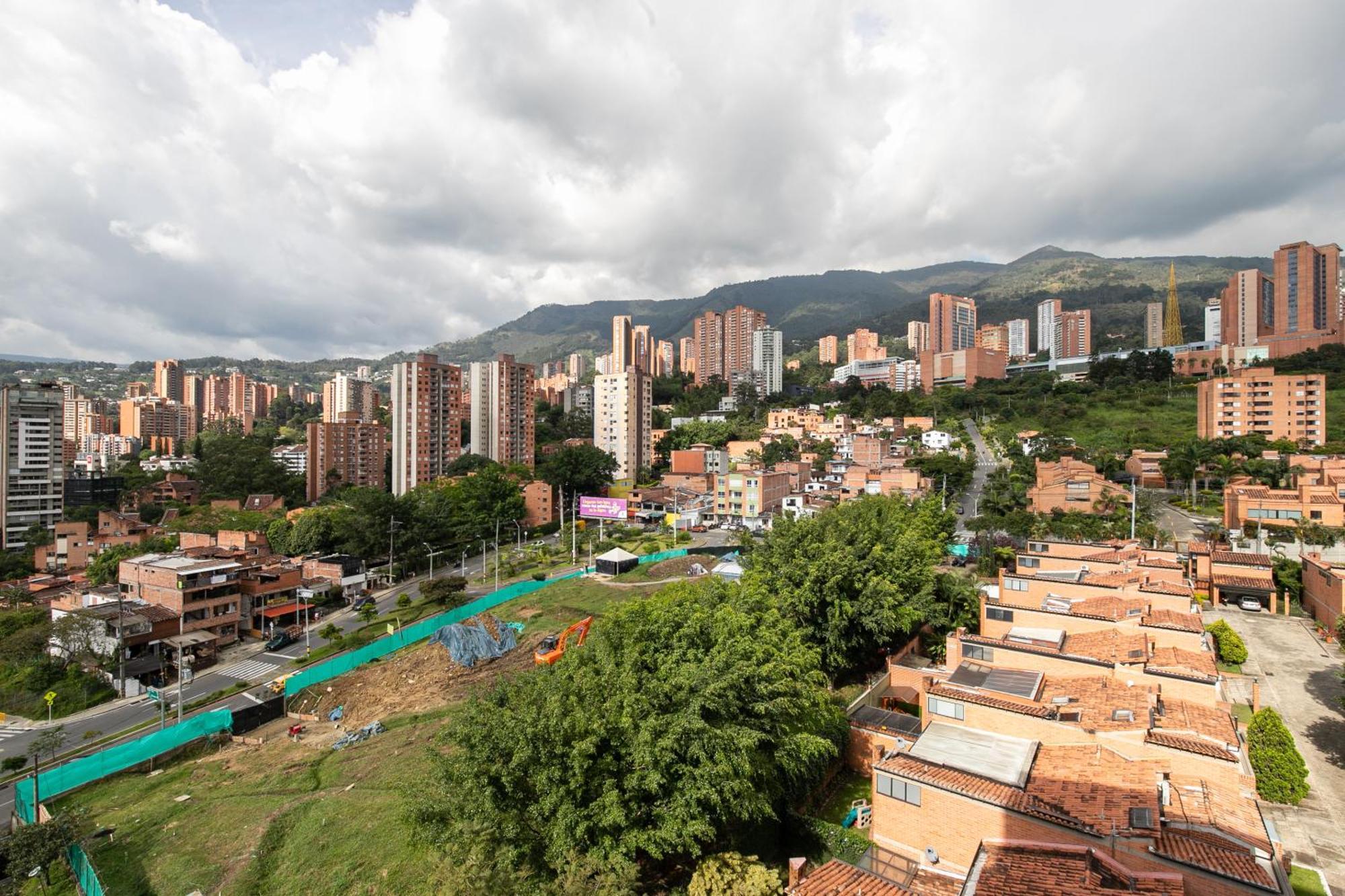 Apartamentos Borbon Suites Medellín Extérieur photo