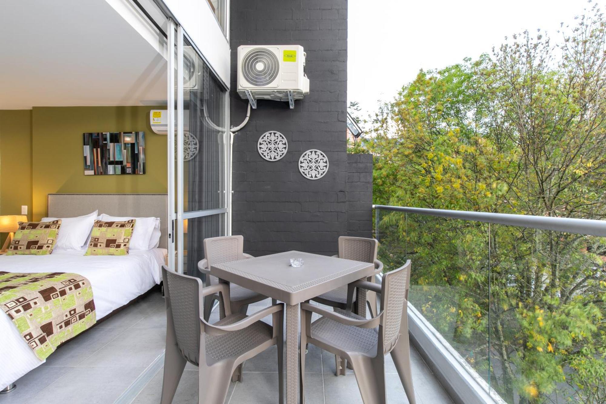 Apartamentos Borbon Suites Medellín Extérieur photo